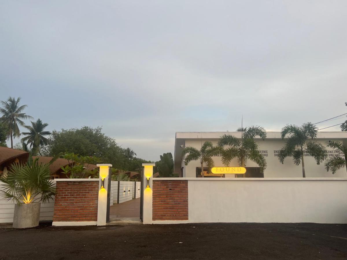 Found Mansion Ξενοδοχείο Pantai Cenang  Εξωτερικό φωτογραφία